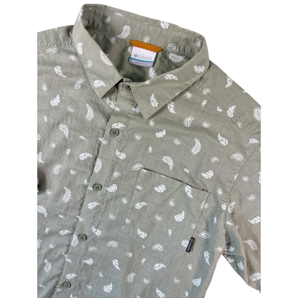 Columbia Shirt Large Green Leaf Print Button Up Short Sleeve 100% Cotton Casual